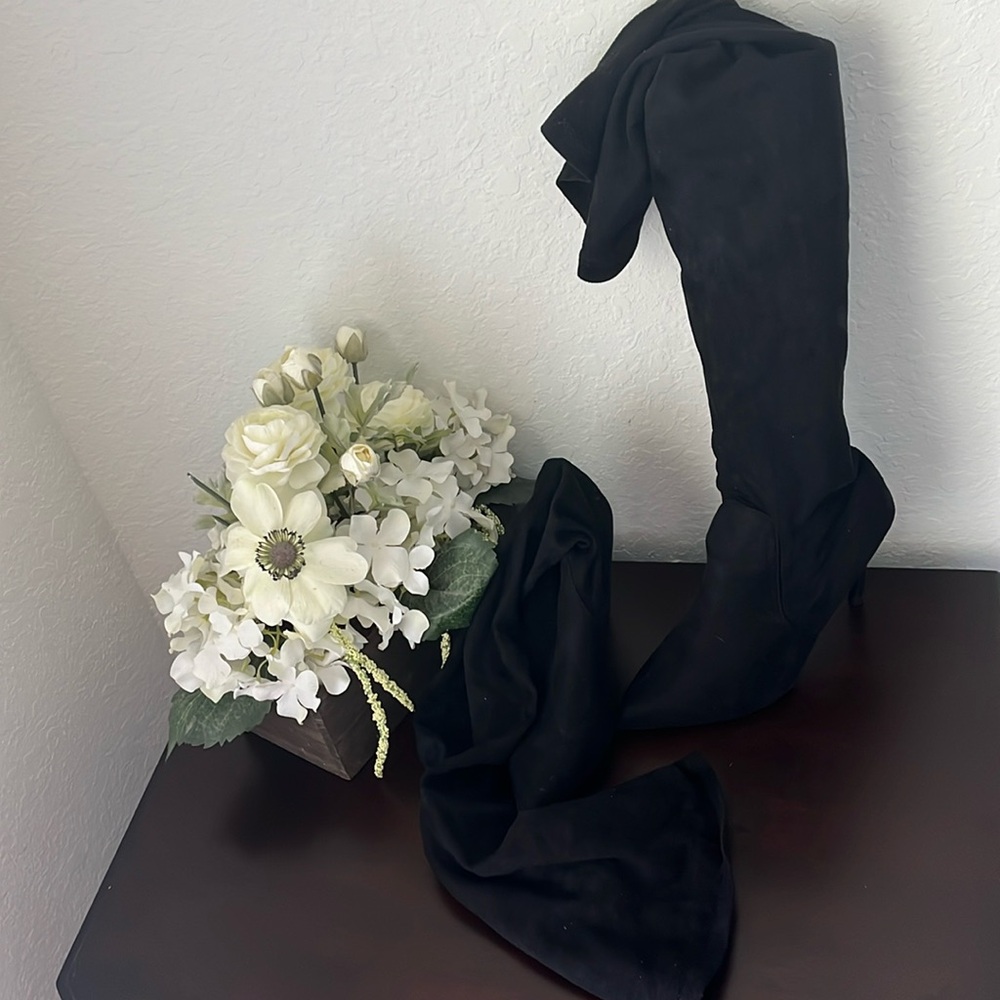 Size 11 knee high boots